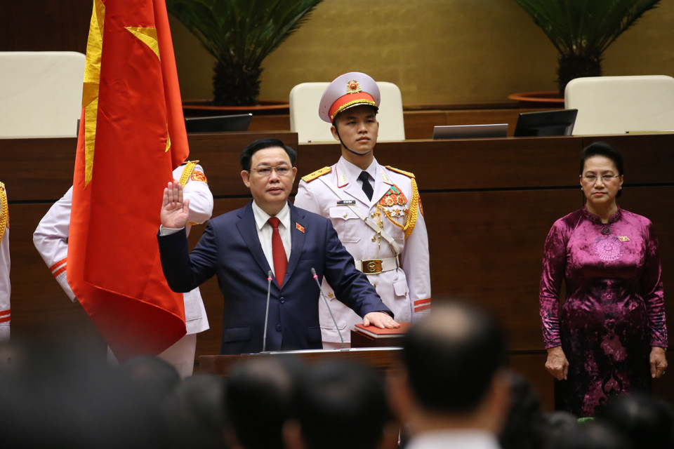 Chủ tịch Quốc hội Vương Đình Huệ tuyên thệ nhậm chức. (Ảnh: Dương Giang/TTXVN)