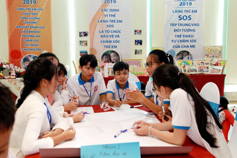 85 trẻ em đại diện cho hơn 3.000 trẻ em tại 17 Làng trẻ em SOS trên cả nước tham dự Diễn đàn trẻ em SOS quốc gia lần thứ nhất (2019).(Ảnh: TTXVN phát)