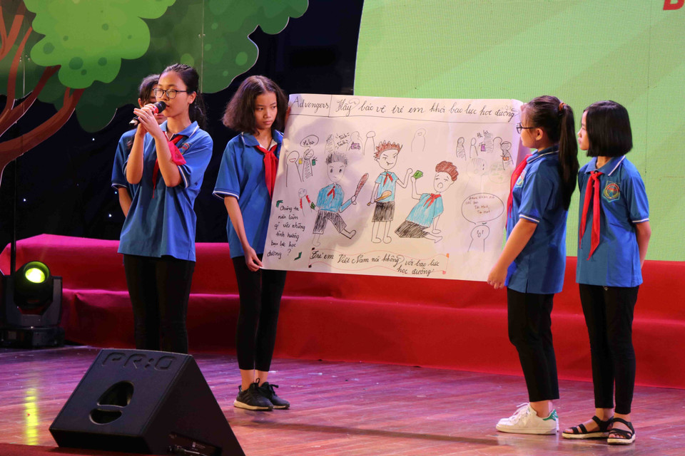 Thiếu niên thành phố Bắc Ninh tham dự Chương trình Thiếu niên Bắc Ninh với quyền trẻ em năm 2019. (Ảnh: Diệp Trương/TTXVN)