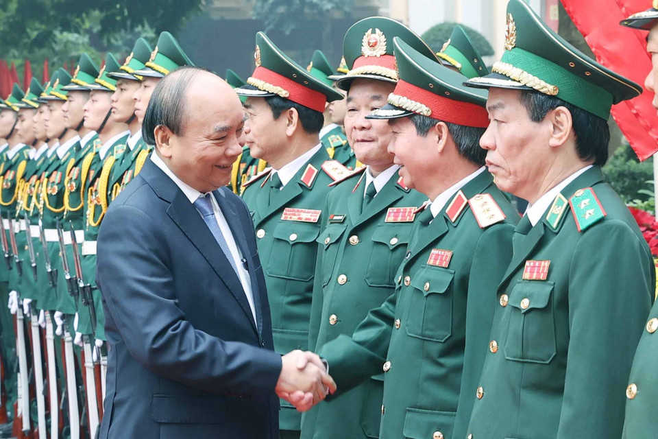 Thủ tướng Nguyễn Xuân Phúc với đại biểu. (Ảnh: Thống Nhất/TTXVN)