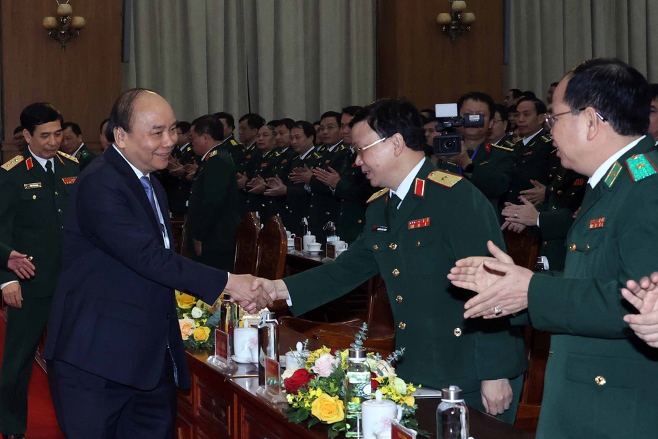 Thủ tướng Nguyễn Xuân Phúc với đại biểu. (Ảnh: Thống Nhất/TTXVN)