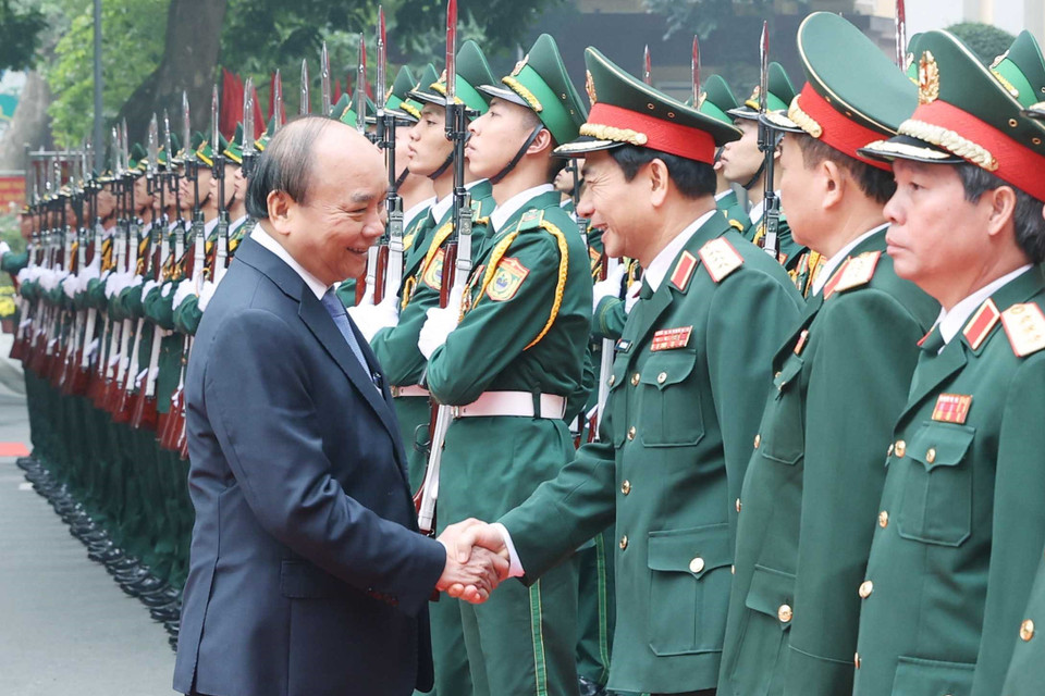 Thủ tướng Nguyễn Xuân Phúc với đại biểu. (Ảnh: Thống Nhất/TTXVN)