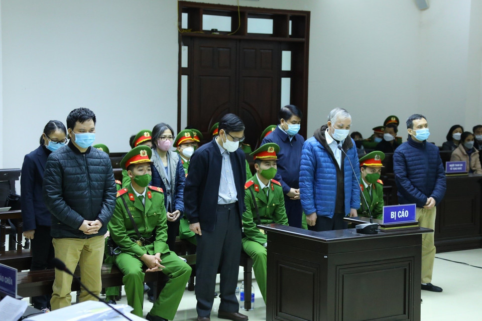 Các bị cáo tại phiên xét xử. (Ảnh: TTXVN)