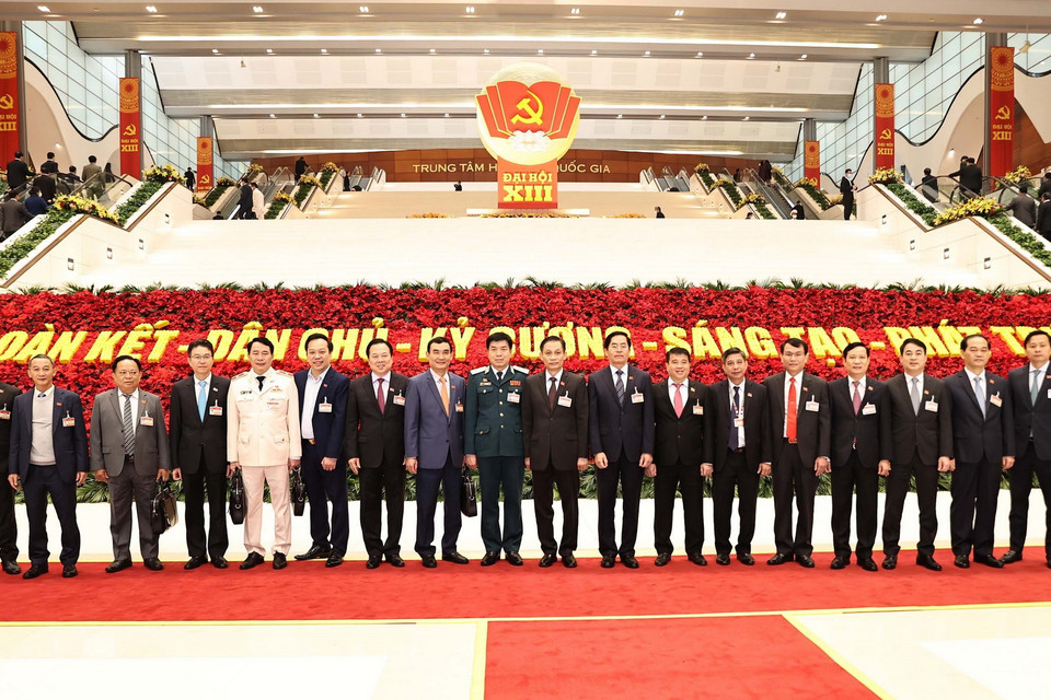  Các đại biểu chụp ảnh chung. (Ảnh: TTXVN)