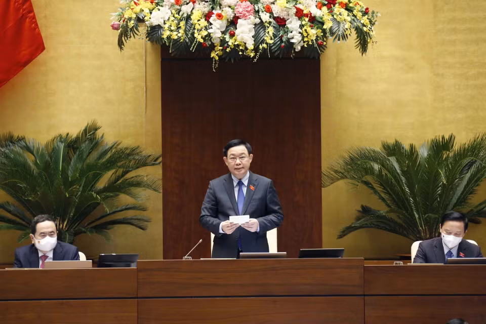Hình ảnh Chủ tịch Quốc hội Vương Đình Huệ phát biểu tại phiên chất vấn. (Ảnh: Doãn Tấn/TTXVN) 