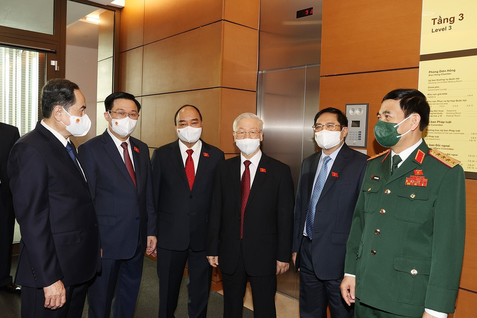 Tổng Bí thư Nguyễn Phú Trọng với các lãnh đạo Đảng, Nhà nước tại Phiên khai mạc Kỳ họp thứ hai, Quốc hội khóa XV. (Ảnh: Trí Dũng/TTXVN)