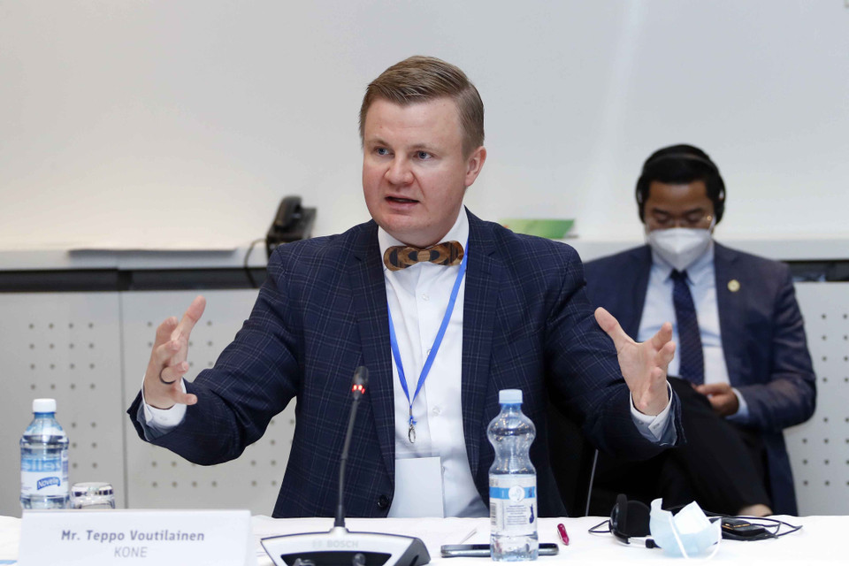 Ông Teppo Voutilaitnen, đại diện Tập đoàn KONE, một trong những tập đoàn dẫn đầu trong ngành thang máy và thang cuốn toàn cầu tham dự tọa đàm. (Ảnh: Doãn Tấn/TTXVN)