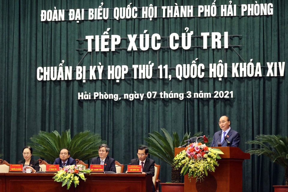 Thủ tướng Nguyễn Xuân Phúc phát biểu tại buổi tiếp xúc. (Ảnh: Thống Nhất/TTXVN)