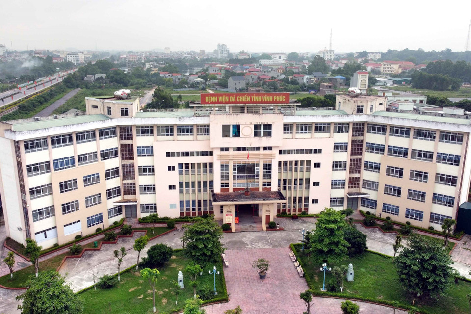 Bệnh viện dã chiến tỉnh Vĩnh Phúc ở xã Định Trung, thành phố Vĩnh Yên được kích hoạt từ 18 giờ ngày 7/5. (Ảnh: Hoàng Hùng/TTXVN)