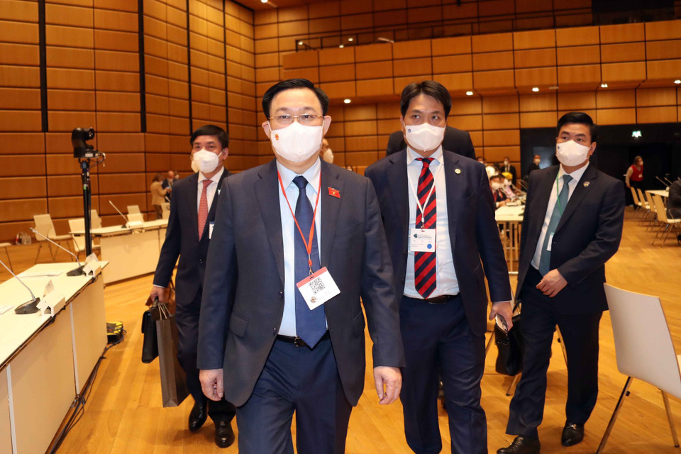  Chủ tịch Quốc hội Vương Đình Huệ dự Lễ khai mạc Hội nghị các Chủ tịch Quốc hội thế giới lần thứ 5. (Ảnh: Doãn Tấn/TTXVN)