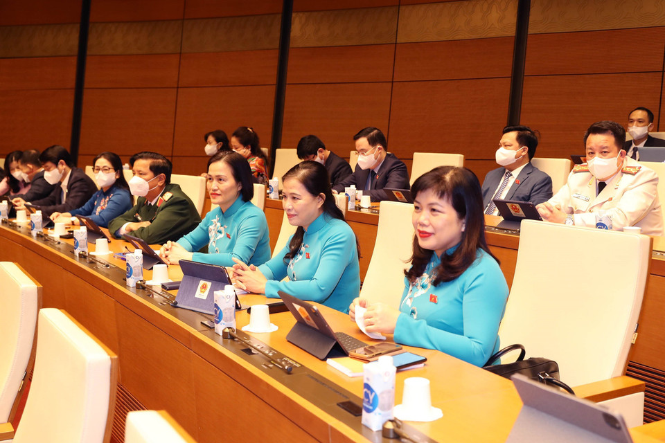 Các đại biểu Quốc hội tỉnh Quảng Ninh tại phiên họp sáng 13/11. (Ảnh: Trọng Đức/TTXVN)