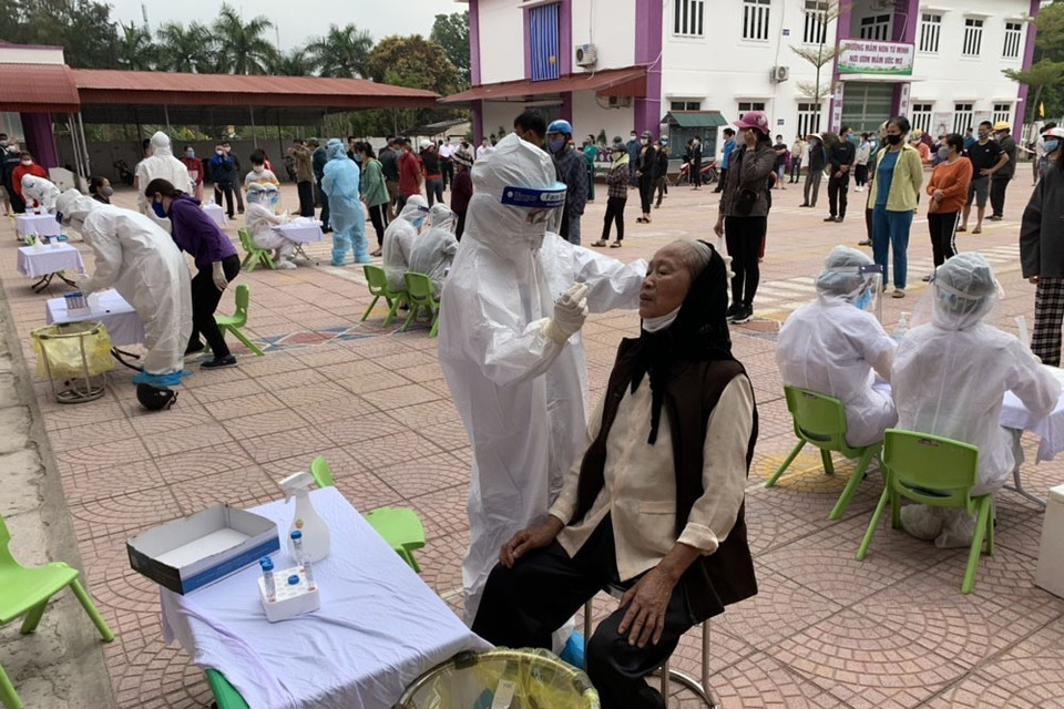 Ngày 24/2, phường Tứ Minh, thành phố Hải Dương, dự kiến sẽ lấy khoảng trên 800 mẫu xét nghiệm. (Ảnh: Mạnh Minh/TTXVN)