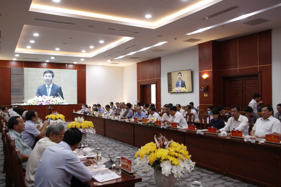 Đại biểu dự Hội nghị tại điểm cầu Tỉnh uỷ Cà Mau. (Ảnh: Kim Há/TTXVN)