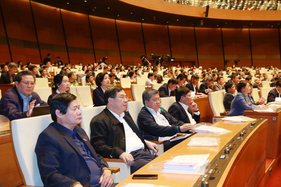 Các đại biểu dự Hội nghị tại điểm cầu chính - Phòng họp Diên Hồng, Nhà Quốc hội (Hà Nội). (Ảnh: Phương Hoa/TTXVN)