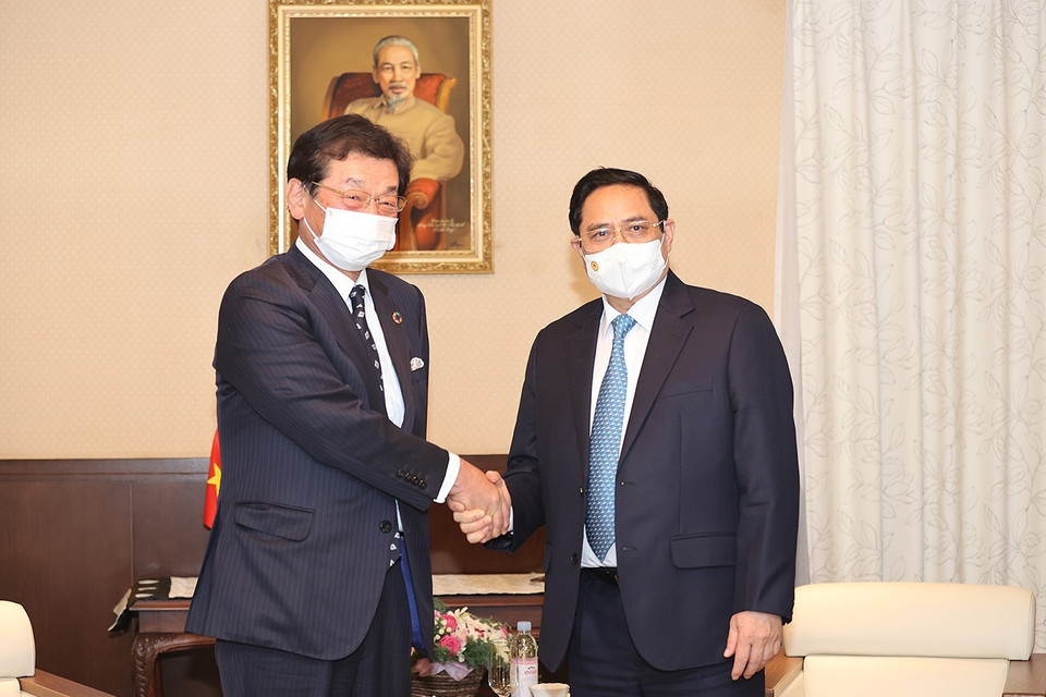 Hình ảnh Thủ tướng Phạm Minh Chính tiếp ông Sugimori, Chủ tịch Tập đoàn Eneos Nhật Bản. (Ảnh: Dương Giang/TTXVN)