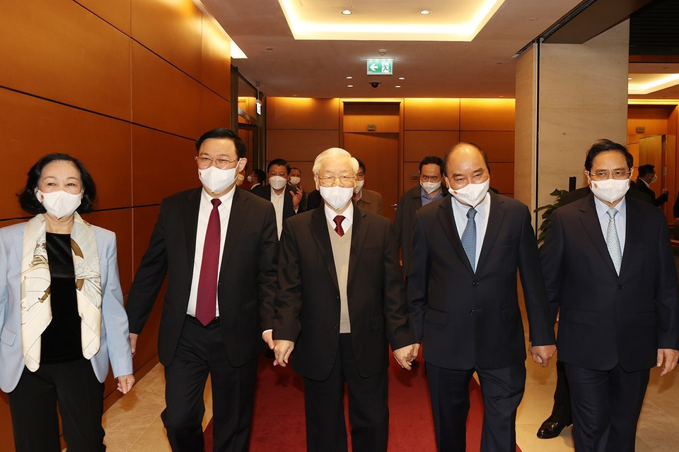 Tổng Bí thư Nguyễn Phú Trọng cùng các lãnh đạo Đảng, Nhà nước đến dự hội nghị. (Ảnh: Trí Dũng/TTXVN)