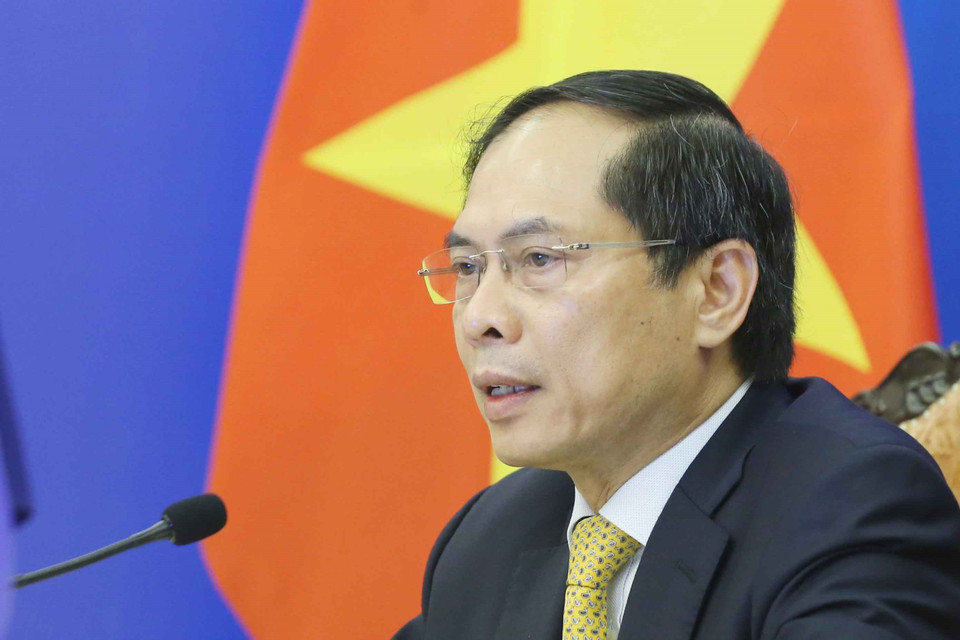 Bộ trưởng Bộ Ngoại giao Bùi Thanh Sơn phát biểu tại điểm cầu Hà Nội. (Ảnh: Phạm Kiên/TTXVN)