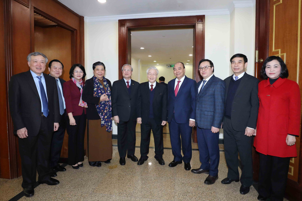 Tổng Bí thư, Chủ tịch nước Nguyễn Phú Trọng với các đại biểu dự bế mạc Hội nghị. (Ảnh: Phương Hoa/TTXVN)