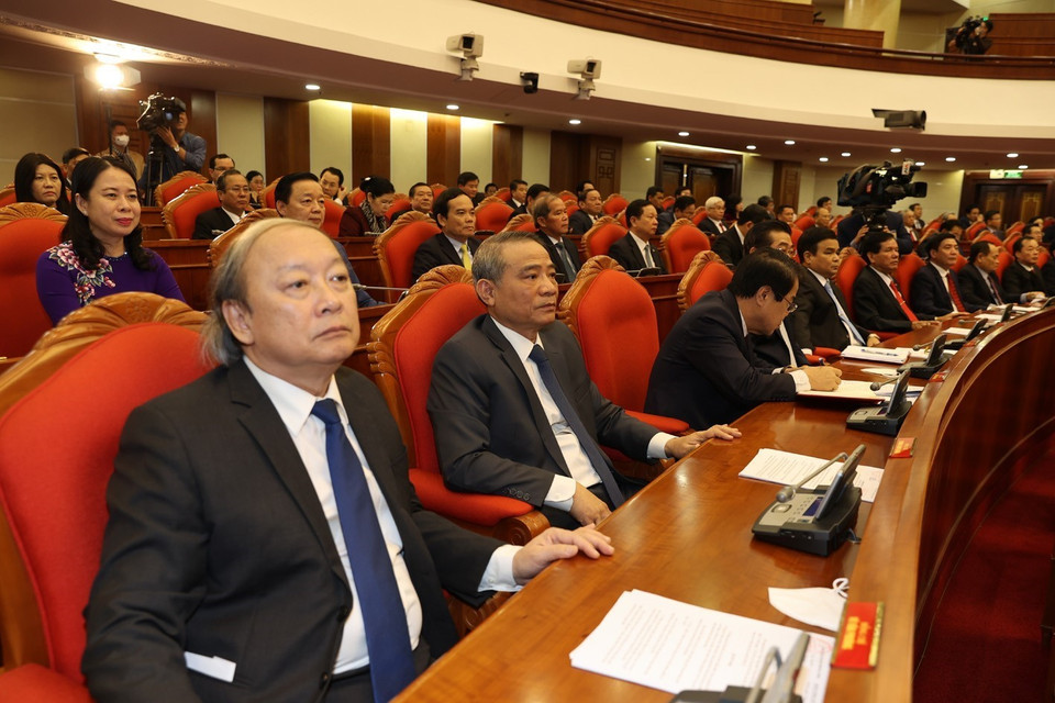  Các đại biểu dự bế mạc Hội nghị Trung ương lần thứ 15. (Ảnh: Trí Dũng/TTXVN)