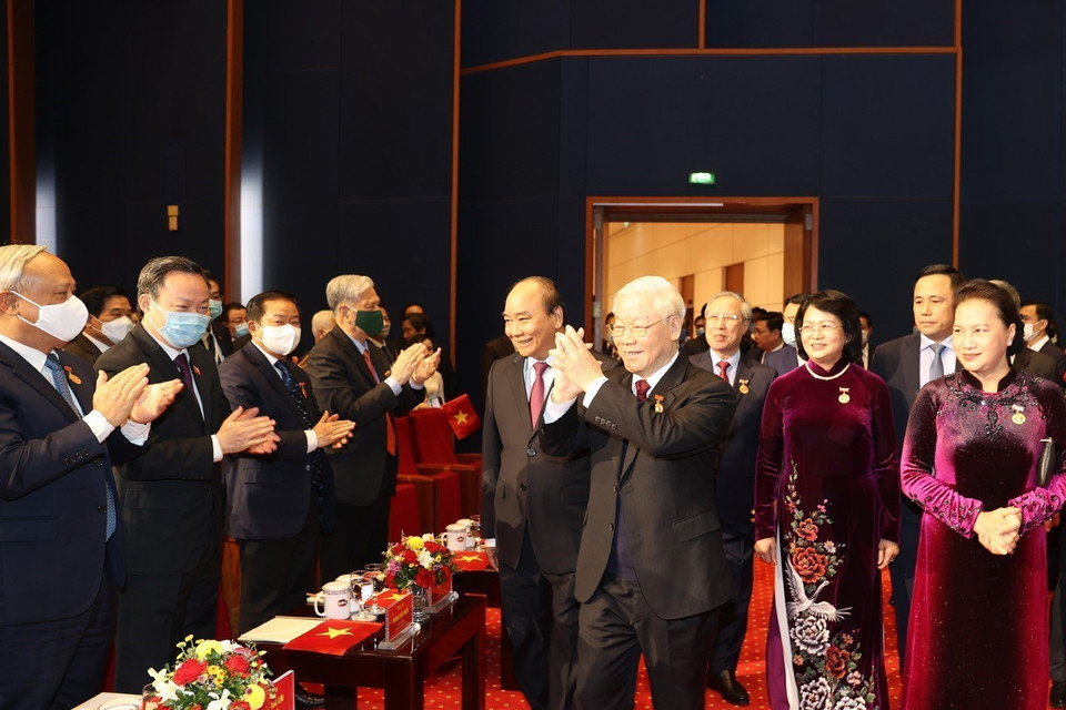 Tổng Bí thư, Chủ tịch nước Nguyễn Phú Trọng; Thủ tướng Nguyễn Xuân Phúc; Chủ tịch Quốc hội Nguyễn Thị Kim Ngân đến dự Đại hội Thi đua yêu nước toàn quốc lần thứ X diễn ra tại Hà Nội, sáng 10/12/2020. (Ảnh: Trí Dũng/TTXVN)