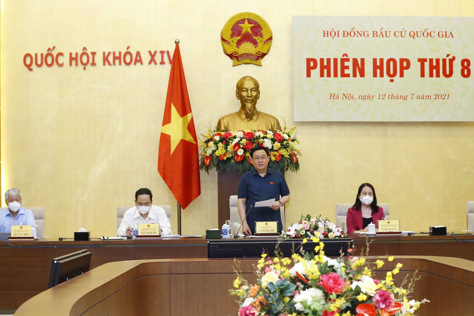 Chủ tịch Quốc hội Vương Đình Huệ, Chủ tịch Hội đồng Bầu cử Quốc gia chủ trì Phiên họp thứ 8 của Hội đồng Bầu cử Quốc gia. (Ảnh: Doãn Tấn/TTXVN)
