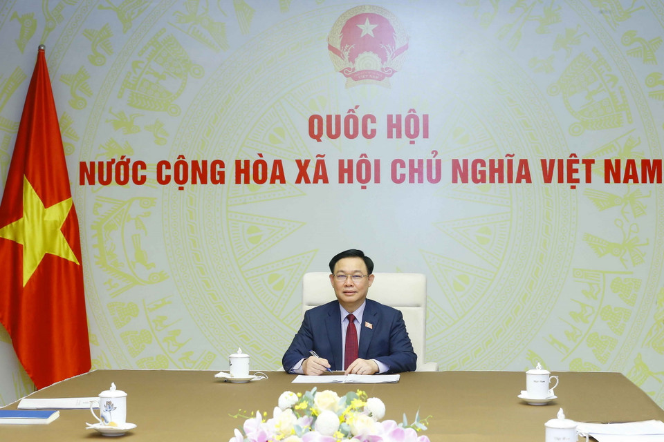 Chủ tịch Quốc hội Vương Đình Huệ điện đàm với Chủ tịch Hội đồng Liên bang Nga Valentina Matvienko. (Ảnh: Doãn Tấn/TTXVN)