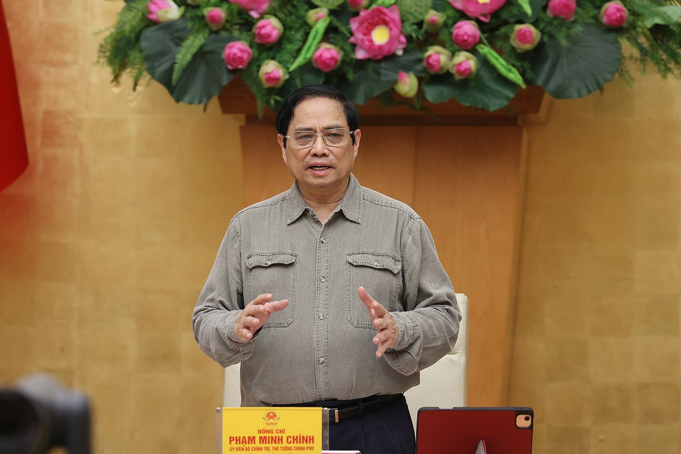 Thủ tướng Phạm Minh Chính, Trưởng Ban Chỉ đạo chủ trì họp Ban Chỉ đạo Quốc gia phòng, chống dịch COVID-19 để đánh giá tình hình dịch bệnh thời gian qua và triển khai nhiệm vụ, giải pháp phòng, chống dịch trong thời gian tới. (Ảnh: Dương Giang/TTXVN)