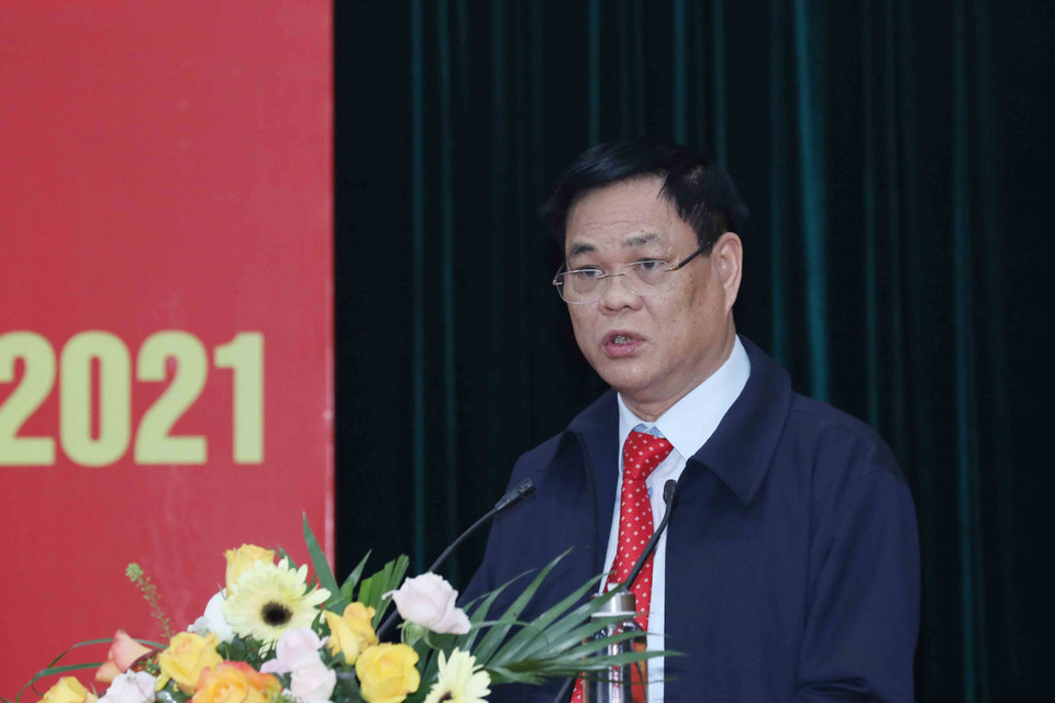 Ông Huỳnh Tấn Việt, Ủy viên Trung ương Đảng, Bí thư Đảng ủy Khối các cơ quan Trung ương phát biểu khai mạc hội nghị. (Ảnh: Phương Hoa/TTXVN)