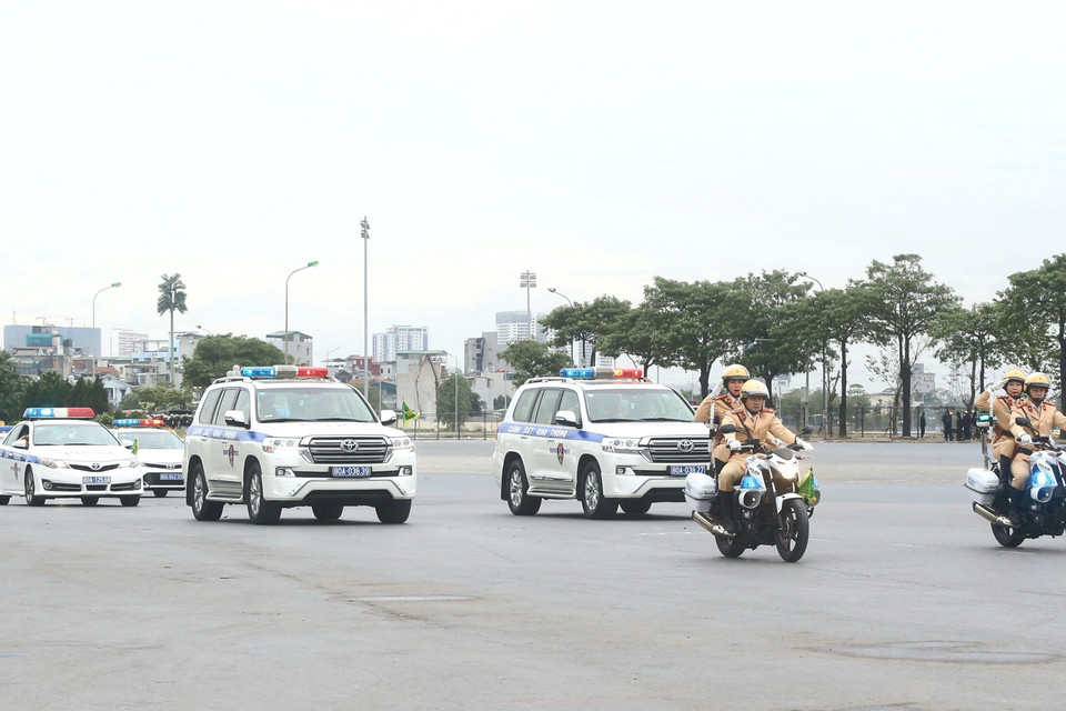 Các lực lượng tổng duyệt các phương án, huy động phương tiện, huấn luyện võ thuật, diễn tập giải quyết các tình huống gây rối, các trường hợp tụ tập kích động tại các mục tiêu được bảo vệ. (Ảnh: TTXVN phát)