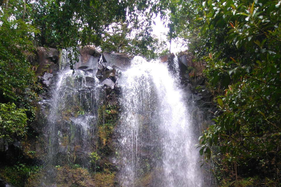Trong khu Cao nguyên Kon Hà Nừng có nhiều hệ thác đẹp, là điểm du lịch sinh thái cực kỳ hấp dẫn. (Ảnh: TTXVN phát)
