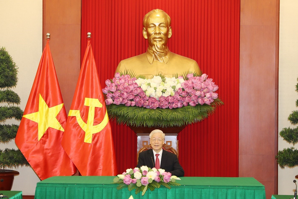 Tổng Bí thư Nguyễn Phú Trọng điện đàm trực tiếp với Tổng thống Sri Lanka Gotabaya Rajapaksa. (Ảnh: Trí Dũng/TTXVN)