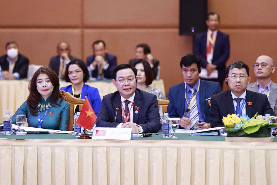 Chủ tịch Quốc hội Vương Đình Huệ phát biểu. (Ảnh: Doãn Tấn/TTXVN)