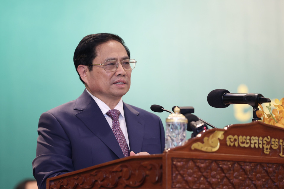 Thủ tướng Phạm Minh Chính phát biểu tại Diễn đàn Việt Nam-Campuchia. (Ảnh: Dương Giang/TTXVN)