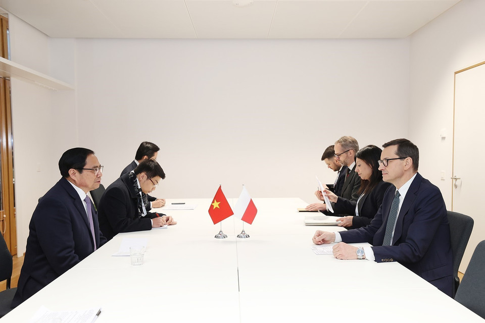 Quang cảnh cuộc gặp giữa Thủ tướng Phạm Minh Chính và Thủ tướng Ba Lan Mateusz Jakub Morawiecki. (Ảnh: Dương Giang/TTXVN)
