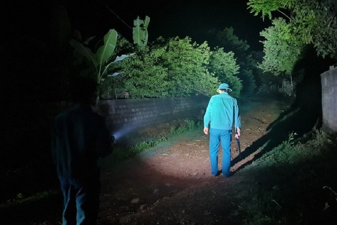 Triệu Quân Sự sinh năm 1991, trú xã Phú Cường, huyện Đại Từ, tỉnh Thái Nguyên, là tội phạm cực kỳ nguy hiểm, đã từng giết người, cướp tài sản, đào ngũ và trốn khỏi nơi giam giữ. (Nguồn: Thông tin Chính phủ)