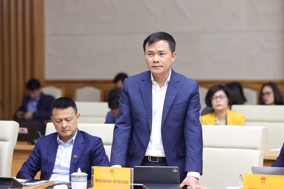 Chủ tịch kiêm Tổng Giám đốc Tập đoàn Công nghiệp-Viễn thông Quân đội (Viettel) Tào Đức Thắng phát biểu. (Ảnh: Dương Giang/TTXVN)