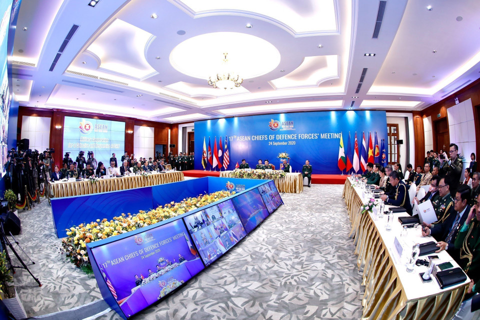Hội nghị Tư lệnh lực lượng quốc phòng các nước ASEAN lần thứ 17 (ACDFM-17) và Lễ bàn giao chức Chủ tịch ACDFM-17 cho Brunei được tổ chức tại Hà Nội, sáng 24/9/2020. (Ảnh: Dương Giang/TTXVN)