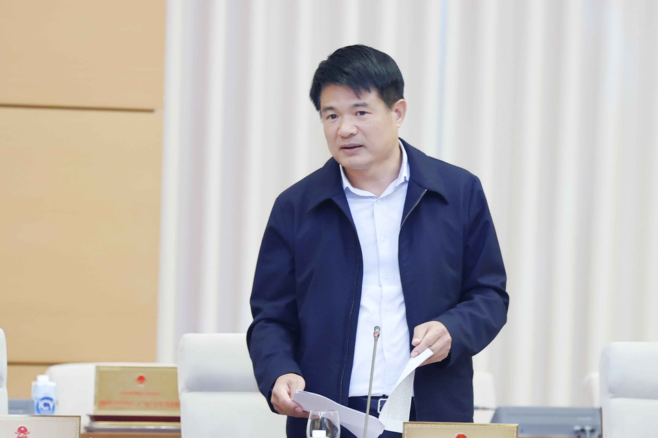 Phó Viện trưởng Viện kiểm sát nhân dân tối cao Nguyễn Huy Tiến phát biểu ý kiến. (Ảnh: Doãn Tấn/TTXVN)