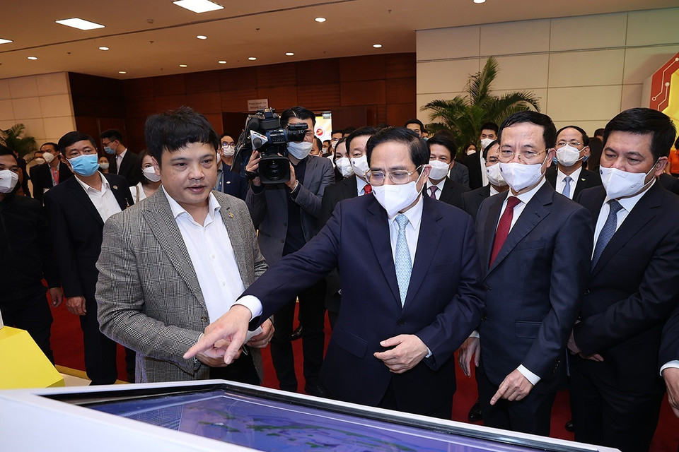 Thủ tướng Phạm Minh Chính đến dự Diễn đàn quốc gia Phát triển doanh nghiệp công nghệ số lần thứ 3 - năm 2021. (Ảnh: Dương Giang/TTXVN)