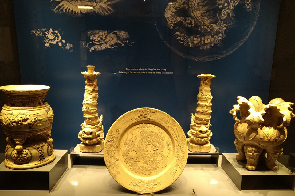 Gốm Bát Tràng thế kỷ 18. (Ảnh: Minh Thu/Vietnam+)