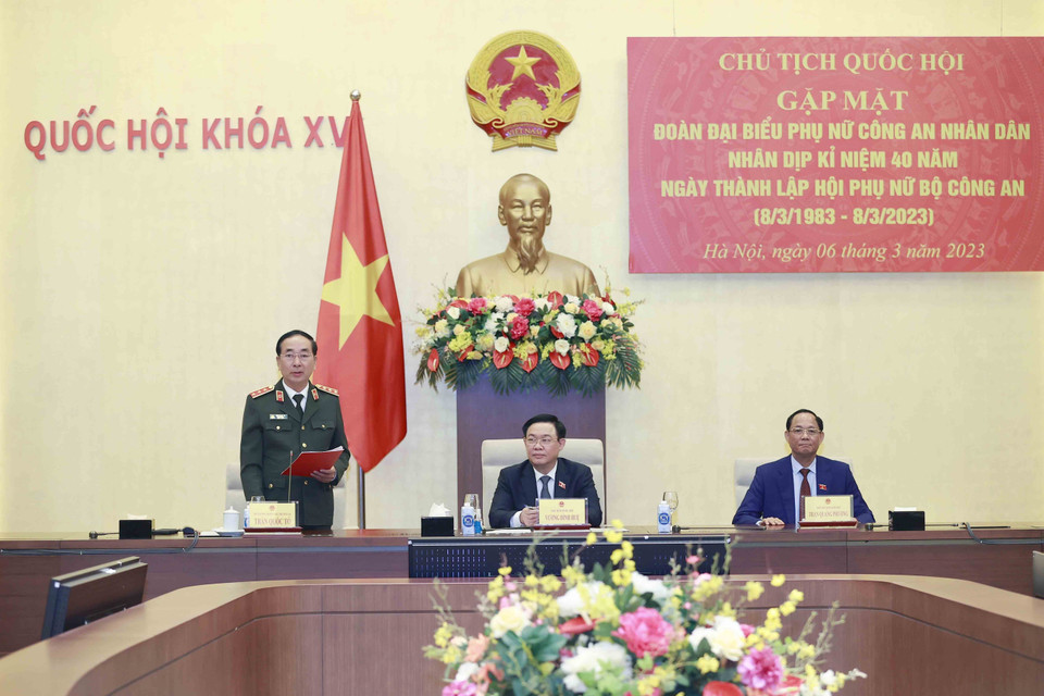 Thượng tướng Trần Quốc Tỏ phát biểu tại buổi gặp mặt. 