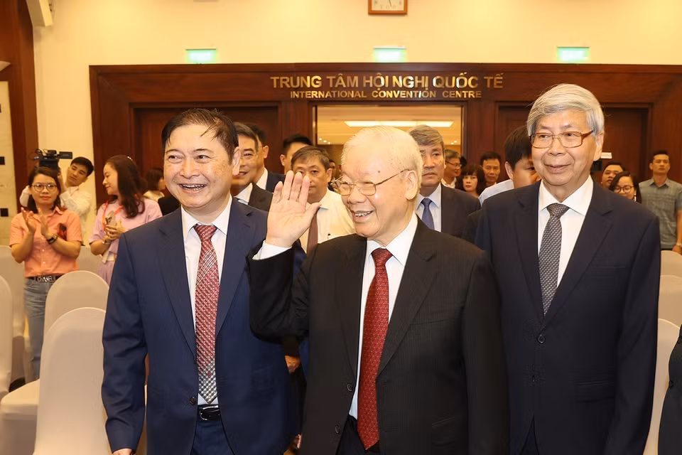 Tổng Bí thư Nguyễn Phú Trọng đến dự lễ kỷ niệm 60 năm Chủ tịch Hồ Chí Minh gặp mặt đội ngũ trí thức (18/5/1963-18/5/2023) và 40 năm Ngày thành lập Liên hiệp các Hội Khoa học và Kỹ thuật Việt Nam (26/3/1983-26/3/2023). (Ảnh: Trí Dũng/TTXVN) 