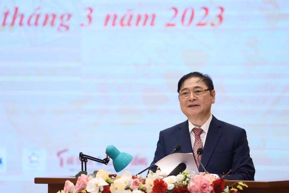 Chủ tịch Liên hiệp các hội Khoa học và Kỹ thuật Việt Nam Phan Xuân Dũng đọc diễn văn kỷ niệm. (Ảnh: Hoàng Hiếu/TTXVN)