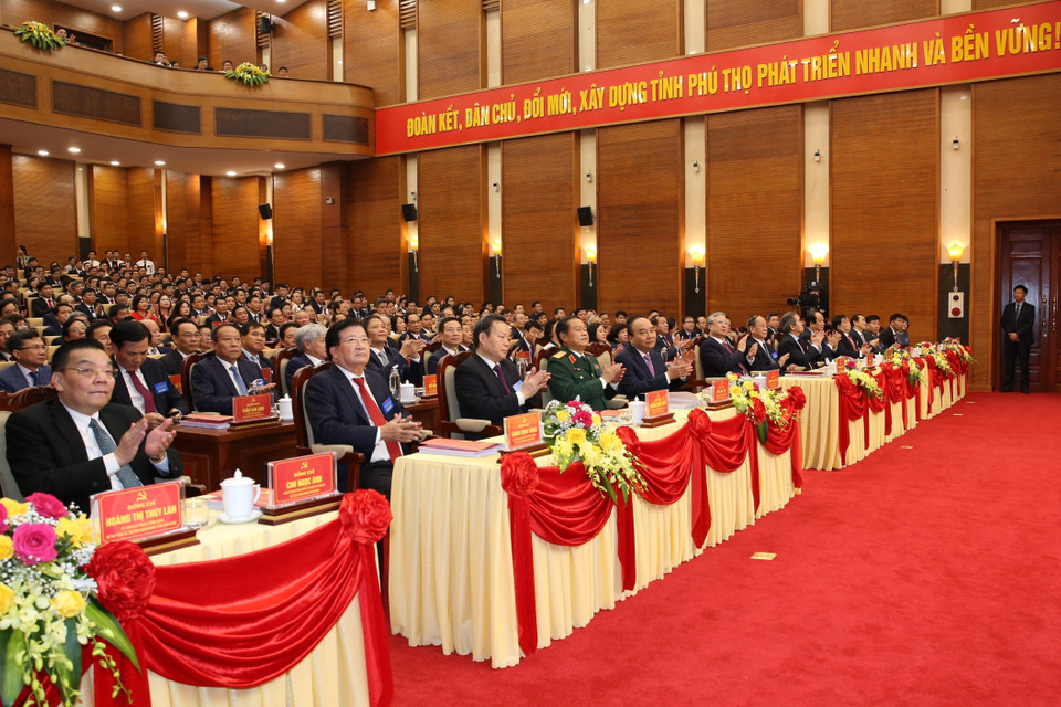 Thủ tướng Nguyễn Xuân Phúc và các lãnh đạo Đảng, Nhà nước dự Đại hội. (Ảnh: Dương Giang/TTXVN)