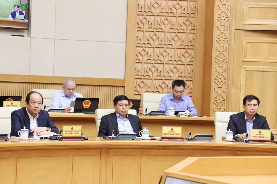 Các thành viên Chính phủ dự họp. (Ảnh: Thống Nhất/TTXVN)