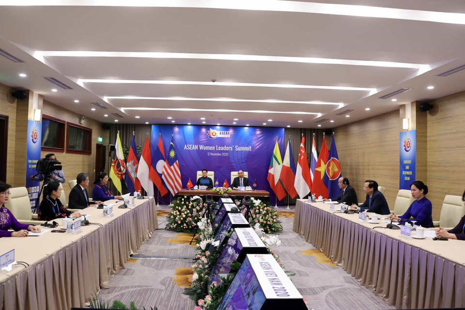 Hội nghị thượng đỉnh lãnh đạo nữ ASEAN tại điểm cầu Hà Nội. (Ảnh: Thống Nhất/TTXVN)