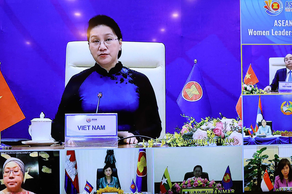 Chủ tịch Quốc hội Nguyễn Thị Kim Ngân, đại diện lãnh đạo nữ Việt Nam tham dự và phát biểu tại hội nghị. (Ảnh: Thống Nhất/TTXVN)