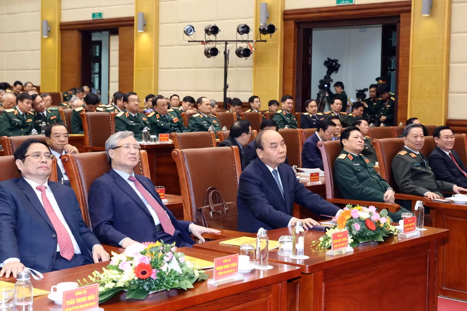 Thủ tướng Nguyễn Xuân Phúc và các lãnh đạo cấp cao của Đảng, Nhà nước, quân đội tham dự Lễ kỷ niệm. (Ảnh: Thống Nhất/TTXVN)