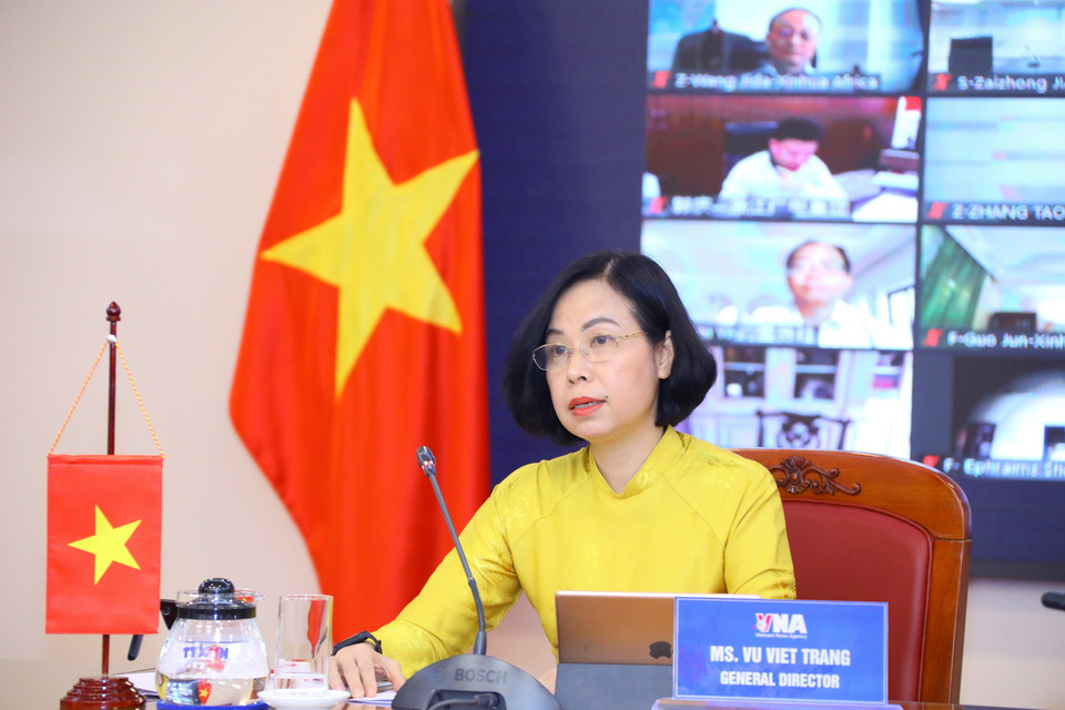 Tổng giám đốc TTXVN Vũ Việt Trang phát biểu tại điểm cầu Hà Nội. (Ảnh: Văn Điệp/TTXVN)