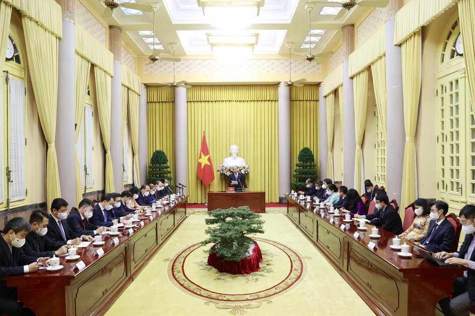 Chủ tịch nước Nguyễn Xuân Phúc phát biểu, giao nhiệm vụ cho các đại sứ, trưởng cơ quan đại diện Việt Nam ở nước ngoài trước khi lên đường công tác. (Ảnh: Thống Nhất/TTXVN)